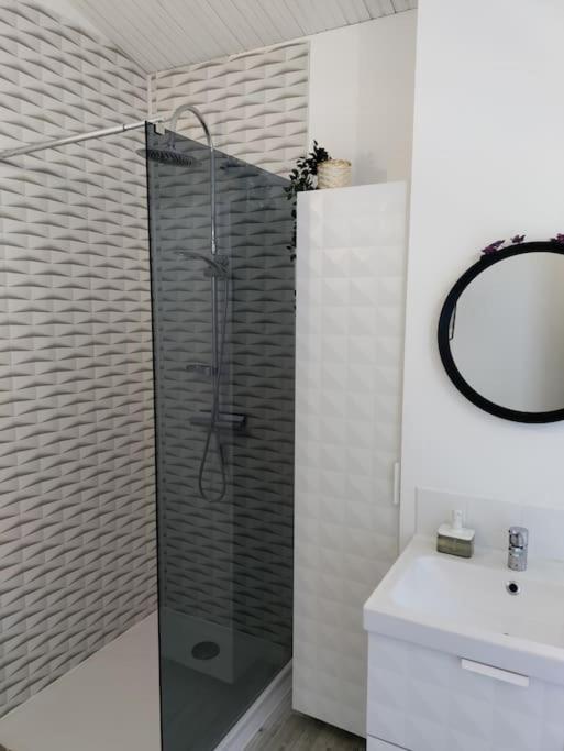 Le Cosy T2 Hypercentre ! Parking Inclus Et La Plage A 2 Min ! Les Sables-d'Olonne Ngoại thất bức ảnh